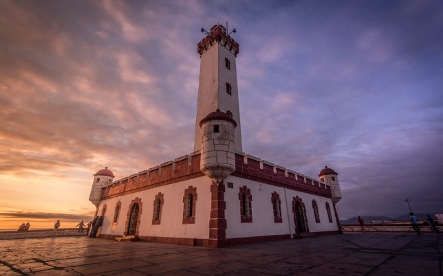 faro_laserena
